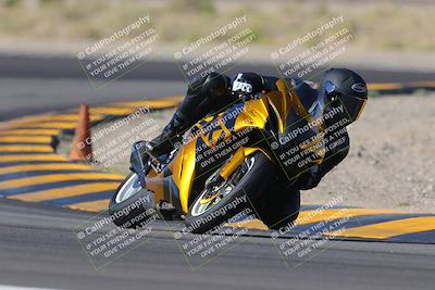 media/Nov-06-2022-SoCal Trackdays (Sun) [[208d2ccc26]]/Turn 11 (10am)/